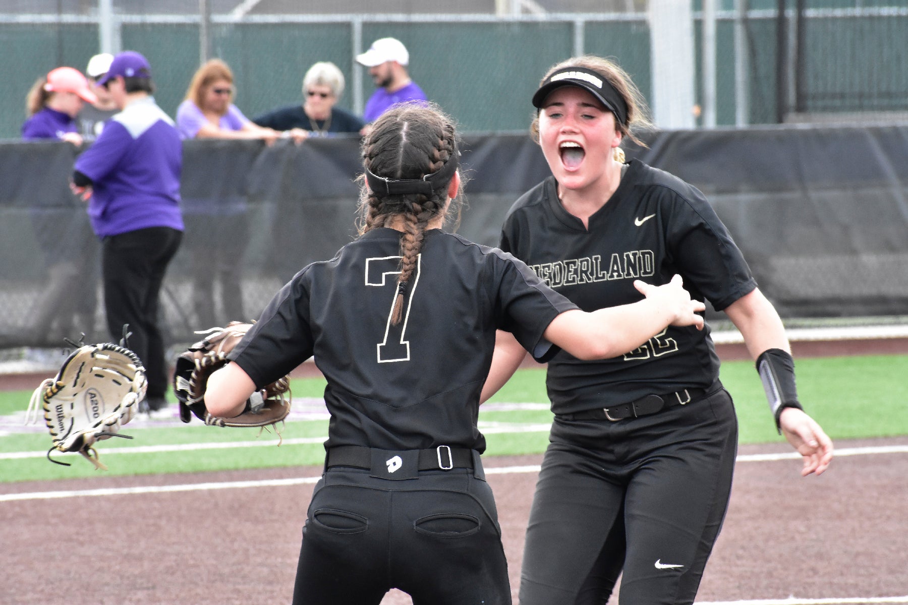 SOFTBALL: Spring breakthrough: Richardson’s 1-run double pushes ...