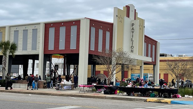 Downtown Port Arthur transformed into holiday wonderland - Port Arthur ...